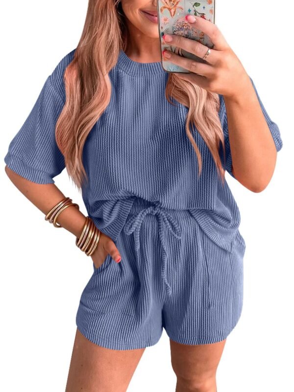Short-sleeved Wavy Round Neck Top Elastic Waist Shorts Two-piece Set - Image 7